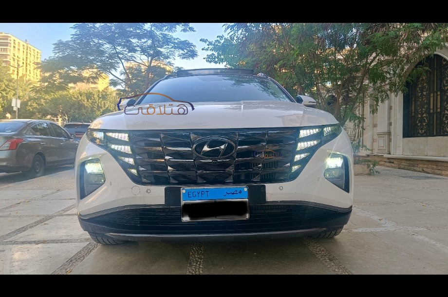 Tucson Hyundai أبيض