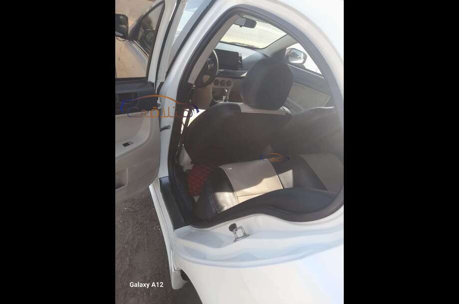 Lancer EX Shark Mitsubishi أبيض