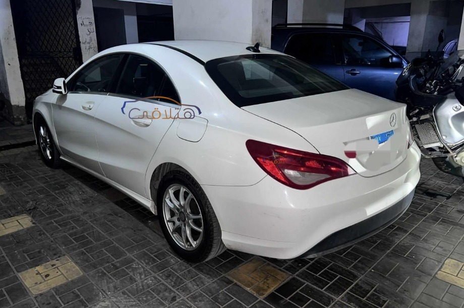 CLA 180 Mercedes White