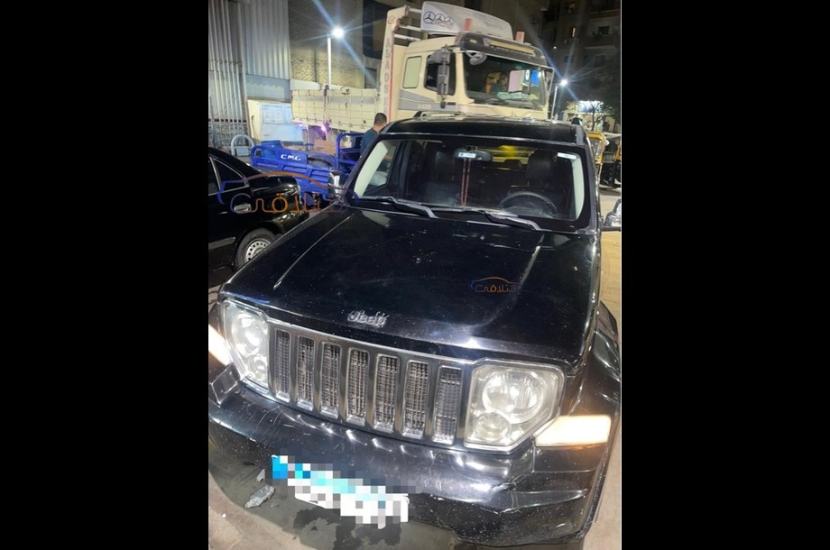 Grand Cherokee Jeep أسود