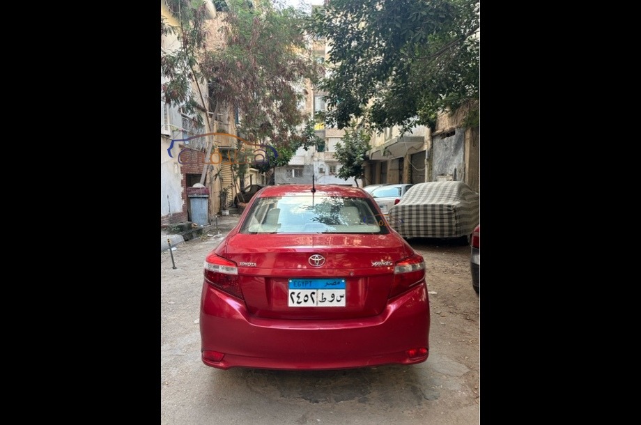 Yaris Toyota Red