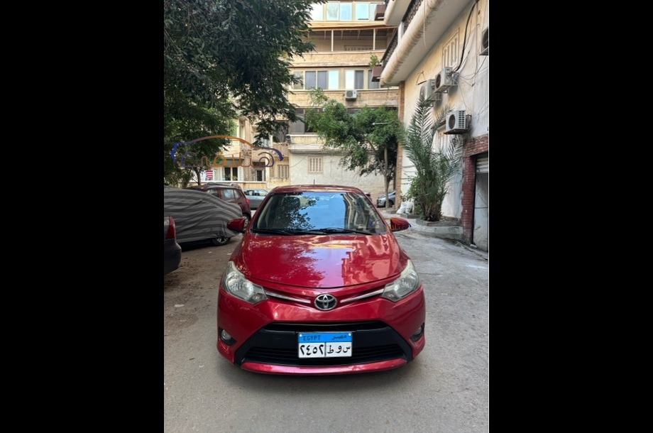 Yaris Toyota Red