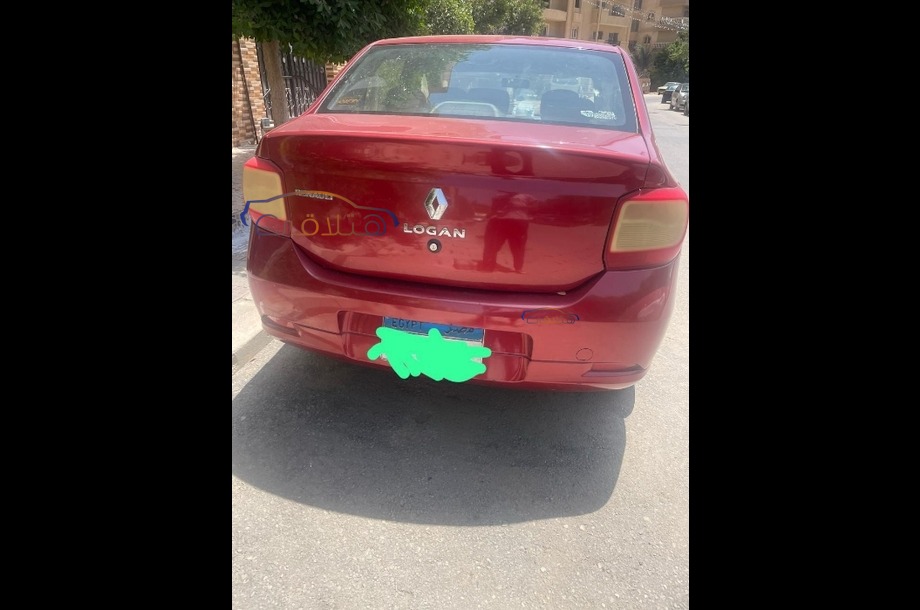 Logan Renault احمر