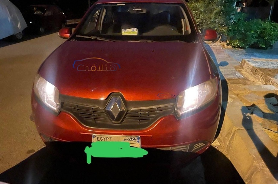 Logan Renault احمر