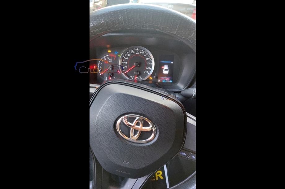 Corolla Toyota Dark green