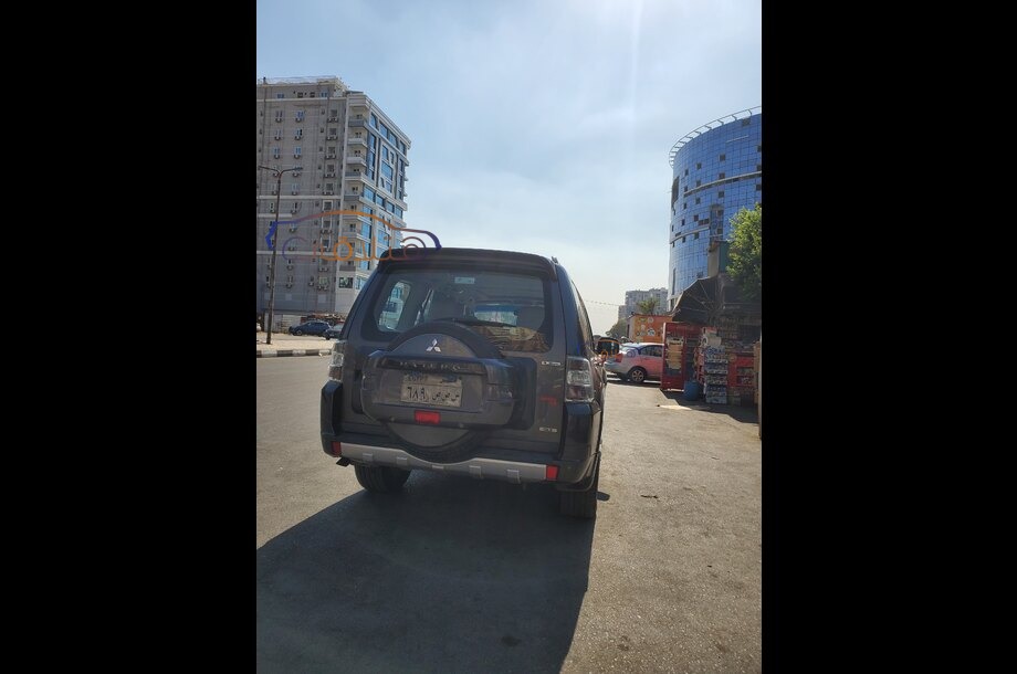 Pajero Mitsubishi Silver