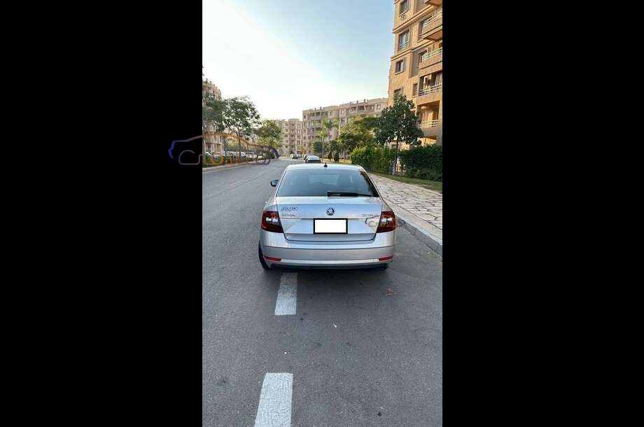 Octavia A7 Skoda فضي