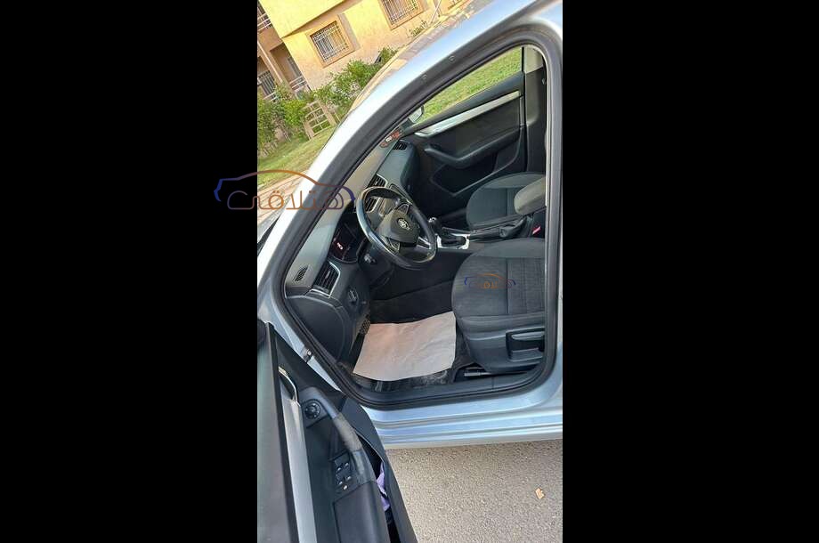 Octavia A7 Skoda فضي