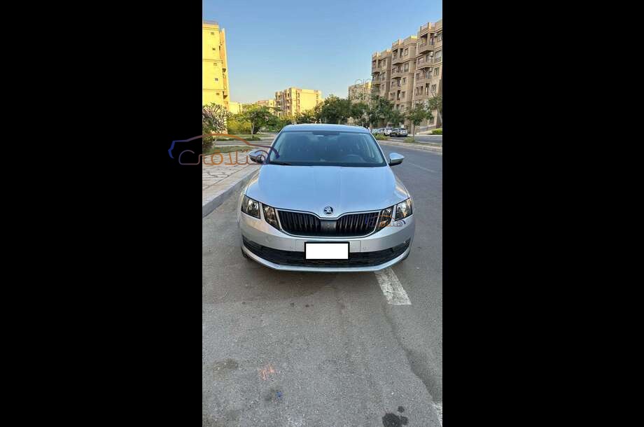 Octavia A7 Skoda فضي