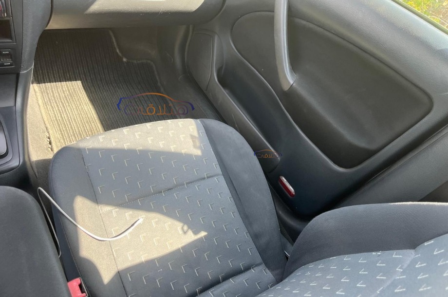 Octavia A4 Skoda فضي