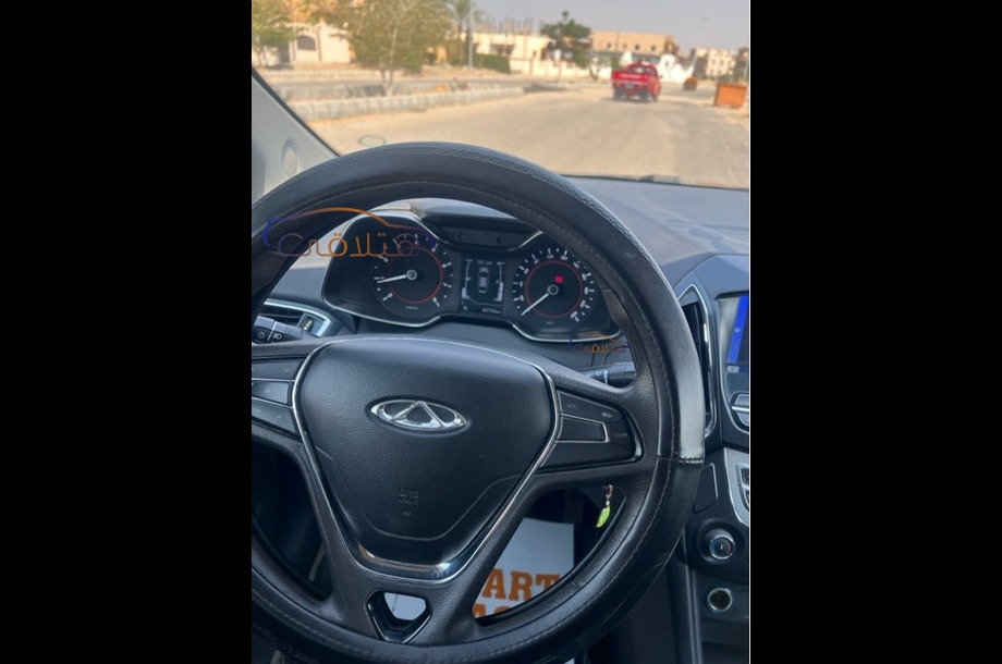 Arrizo 5 Chery فضي