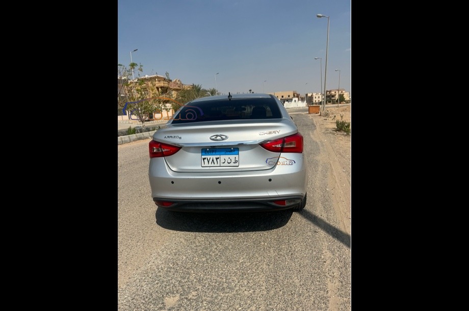 Arrizo 5 Chery فضي