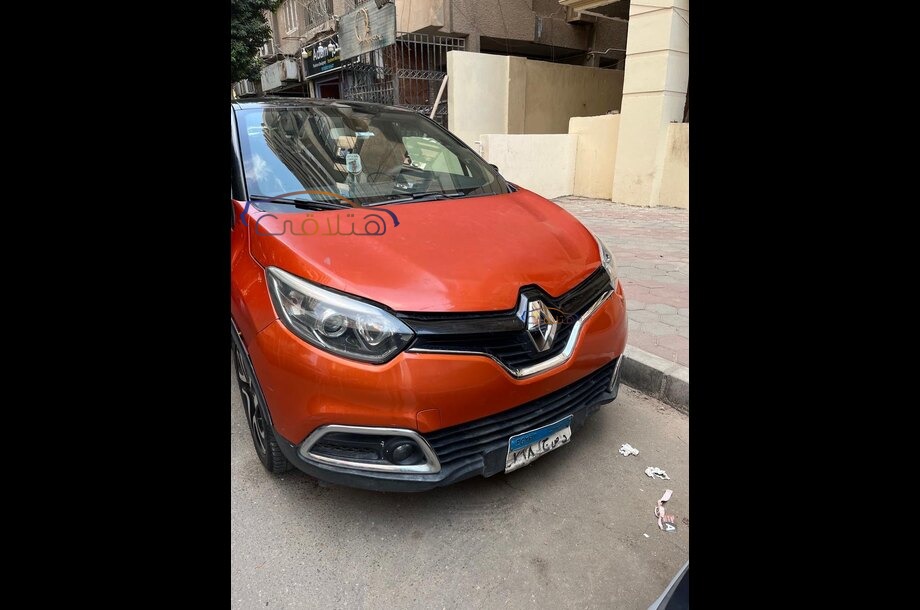 Captur Renault برتقالى
