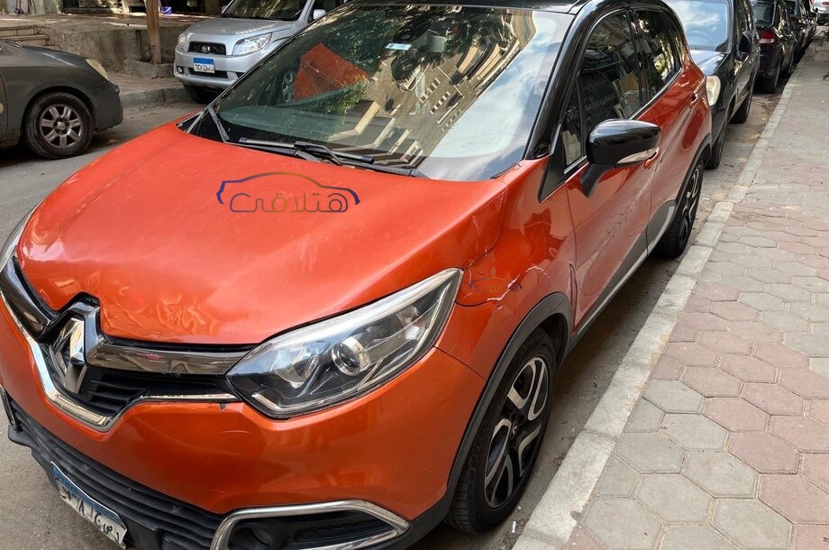 Captur Renault برتقالى