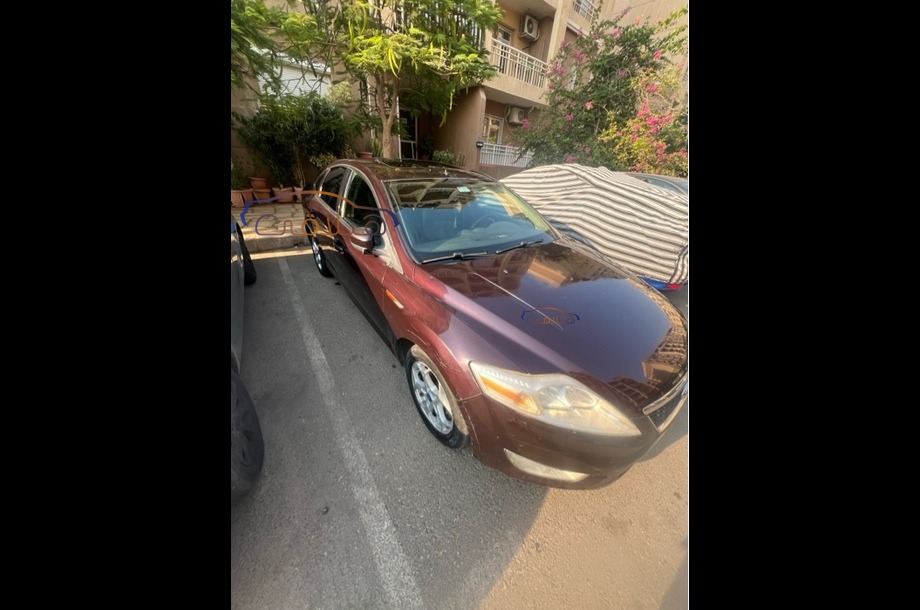 Mondeo Ford Dark red