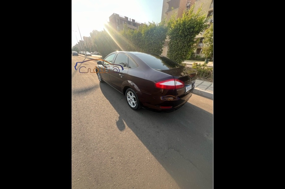 Mondeo Ford Dark red