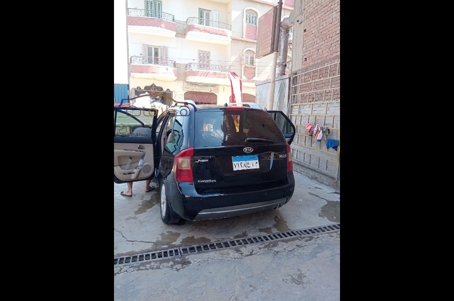 Carens Kia Black