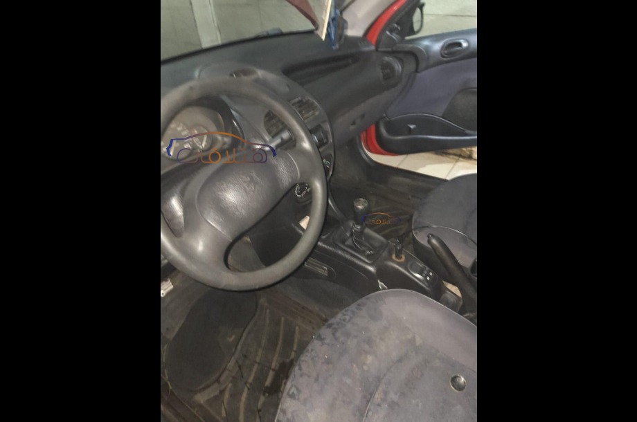 206 Peugeot احمر