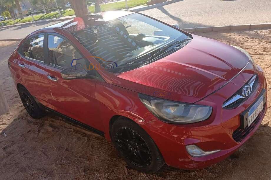 Accent RB Hyundai Red