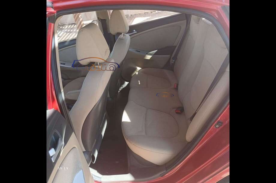 Accent RB Hyundai Red