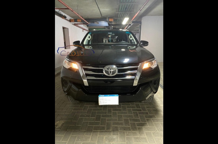 Fortuner Toyota Black