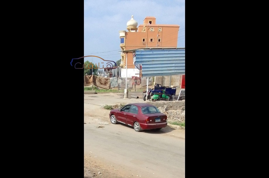 Lanos Chevrolet احمر غامق