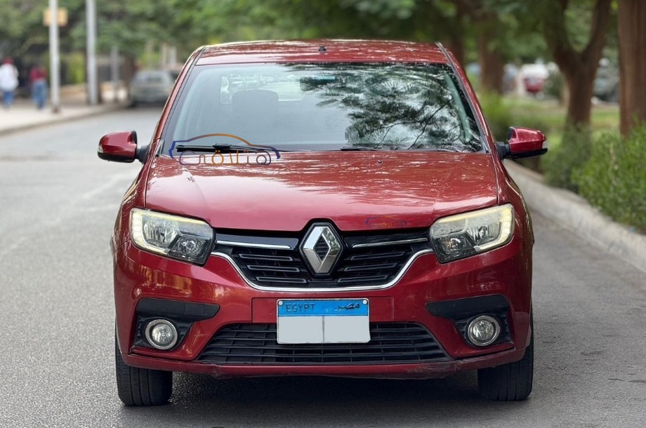 Logan Renault Dark red