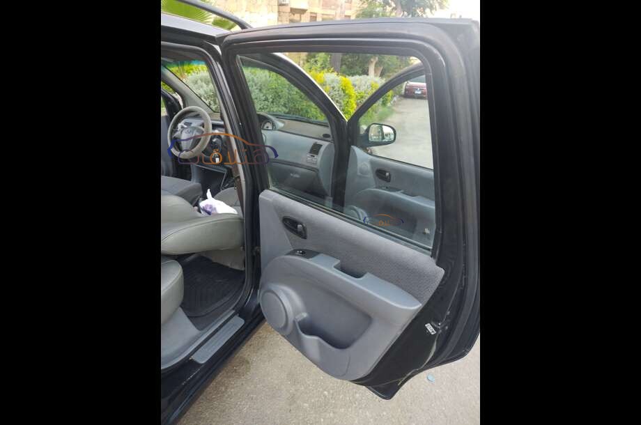 Matrix Hyundai أسود