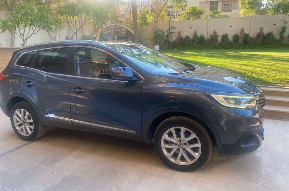 Kadjar Renault الأزرق الداكن