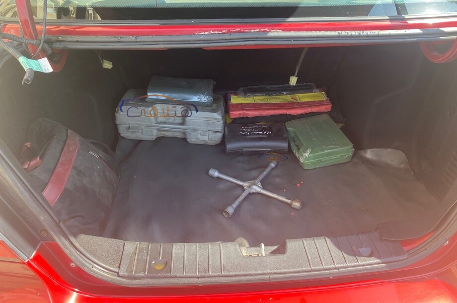 Aveo Chevrolet احمر غامق