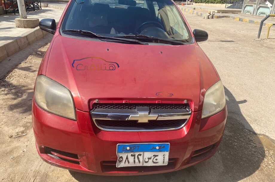 Aveo Chevrolet احمر غامق