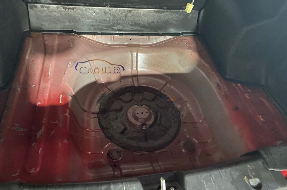 Aveo Chevrolet احمر غامق