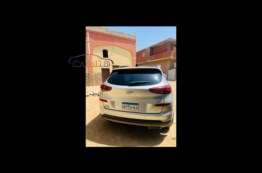 Tucson Hyundai رمادي