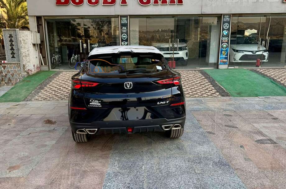 UNI-T Changan Black
