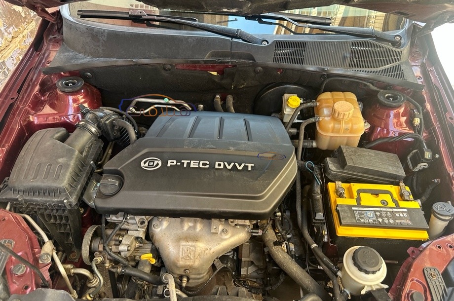 Optra Chevrolet احمر