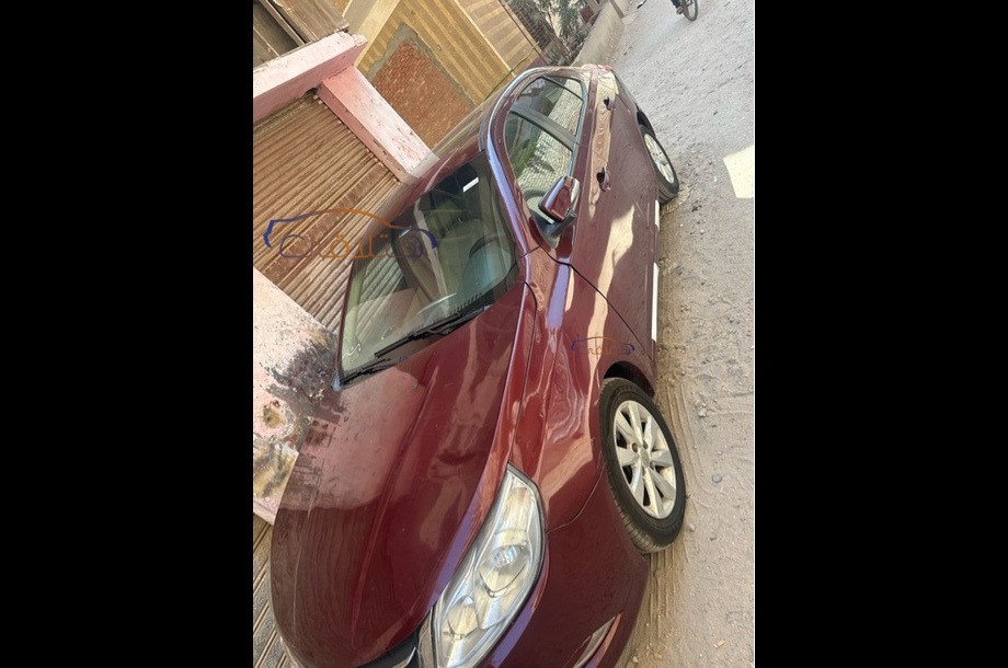 Optra Chevrolet احمر