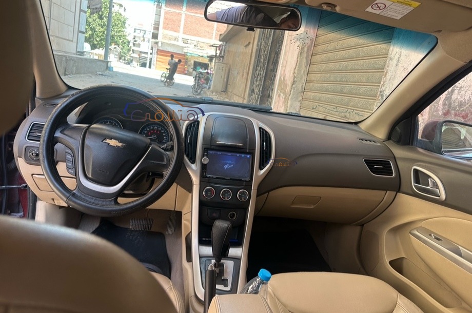 Optra Chevrolet احمر