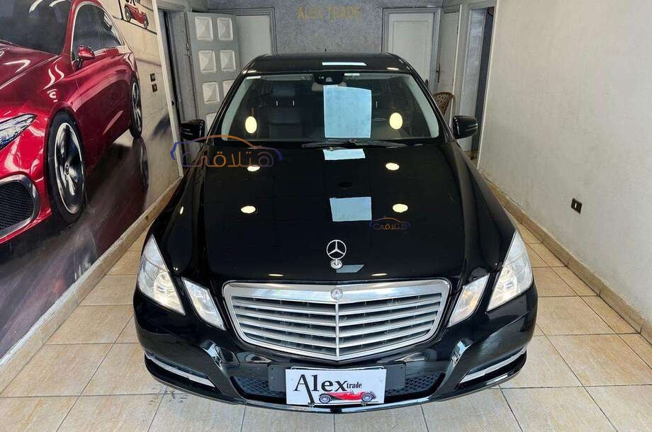 E 200 Mercedes Black