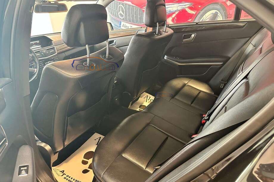 E 200 Mercedes Black