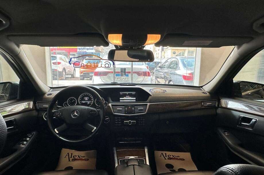 E 200 Mercedes Black