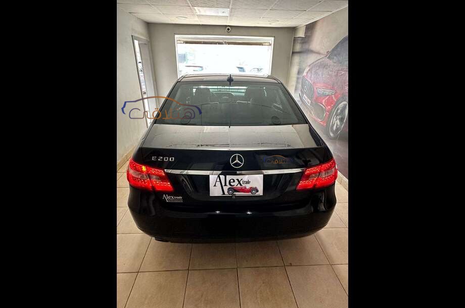 E 200 Mercedes Black