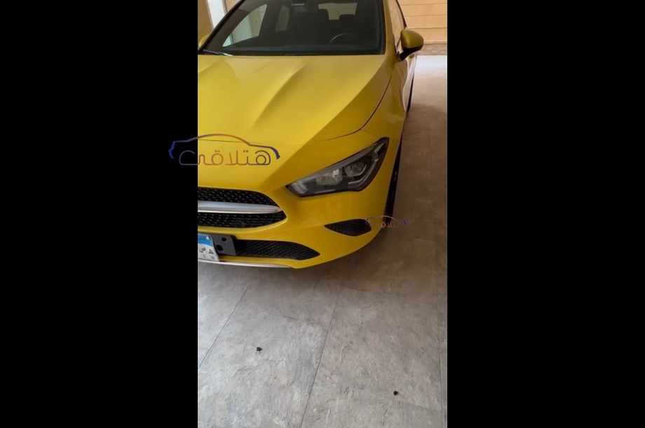 CLA 200 Mercedes Gold