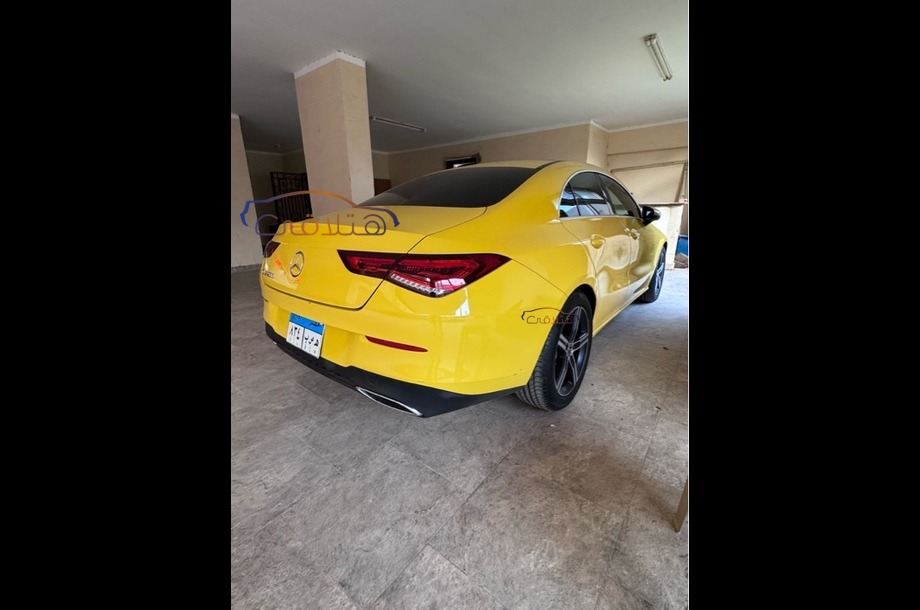 CLA 200 Mercedes Gold
