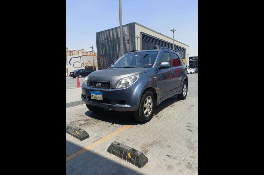 Terios Daihatsu الأزرق الداكن