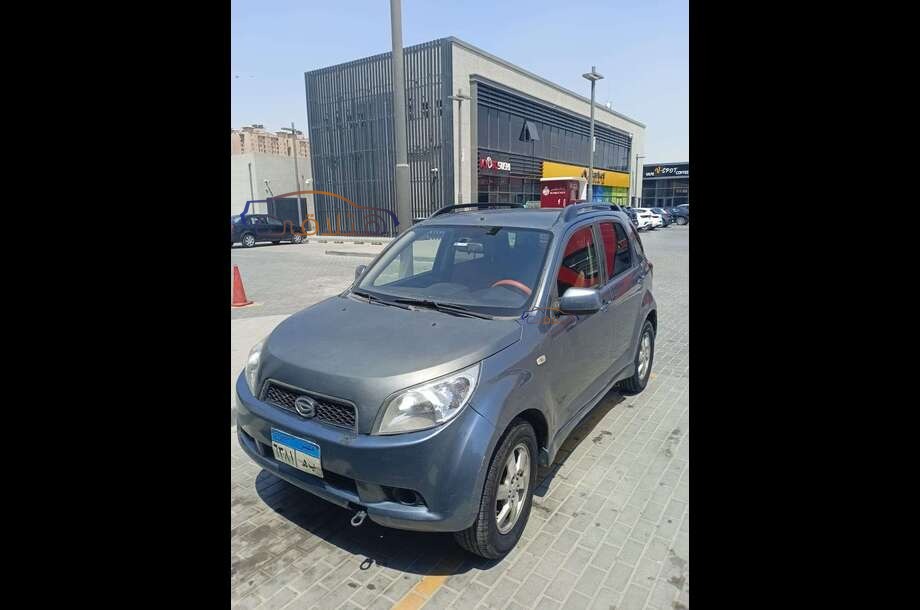 Terios Daihatsu الأزرق الداكن