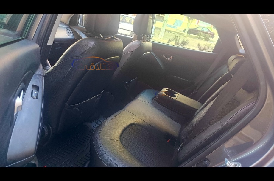 IX 35 Hyundai رمادي