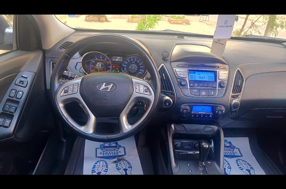IX 35 Hyundai رمادي