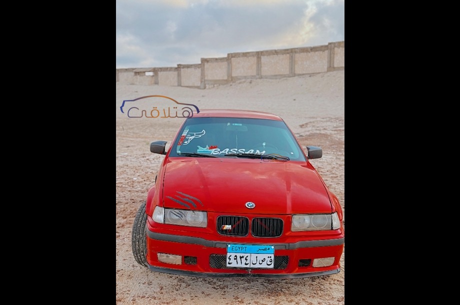 320 BMW احمر