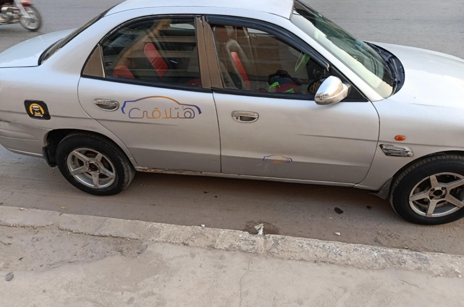 Nubira 2 Daewoo فضي