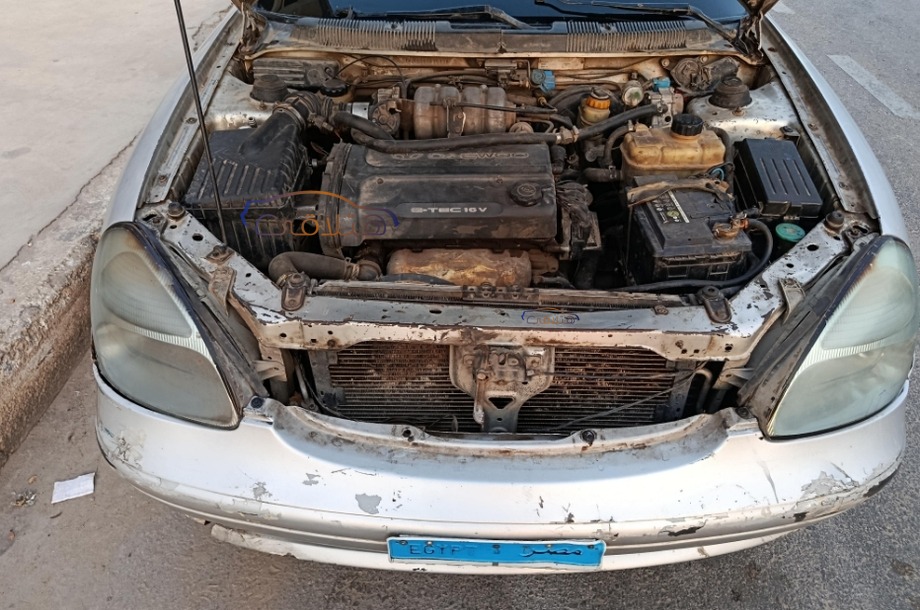 Nubira 2 Daewoo فضي